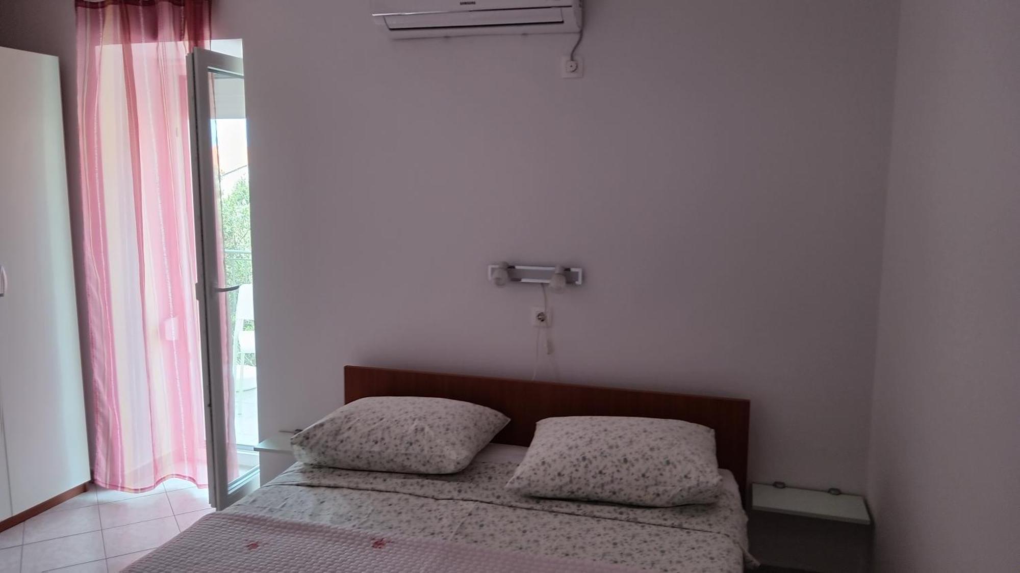 Artneo Apartmani Новаля Екстериор снимка